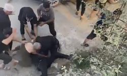 Kavgayı ayırmaya çalışanlara bıçaklı saldırı kamerada: 1 ölü, 3 yaralı