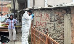Kağıthane'de bir şahıs ev arkadaşının boğazını keserek öldürdü