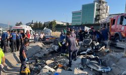 Kocaeli’de iki otomobil ve TIR çarpıştı; 5 ölü, 1 yaralı