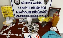 Kütahya’da büyücülükle dolandırıcılık yapan 5 şüpheli tutuklandı