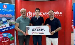 LGS birincisi 100 bin liralık başarı ödülünü Yetim Vakfına bağışladı