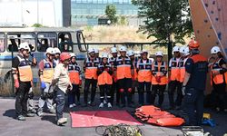 MAKUT gönüllüleri enkazda arama kurtarma eğitimini tamamladı