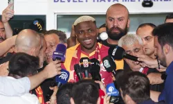 Osimhen videosundaki detay heyecanlandırdı: Tişörtün üstündeki dikkat çeken figür