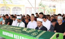 Silahlı saldırıda hayatını kaybeden AK Partili meclis üyesi, son yolcuğuna uğurlandı
