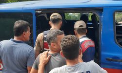 Sürücüsünün ‘dur’ ihtarına uymadığı araçtan 9 kaçak göçmen çıktı