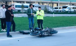 Artvin'de otomobil ile motosikletin çarpıştığı kazada 2 kişi öldü