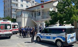 Üvey kızını tüfekle yaraladıktan sonra yaşamına son verdi