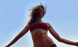Berrak Tüzünataç bikinisiyle sere serpe uzandı! Görenlerin nefesi kesildi