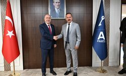Yavuz Ağıralioğlu ile Ümit Özdağ görüştü