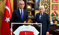MHP lideri Bahçeli'ye Hacıosmanoğlu'ndan sürpriz ziyaret