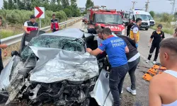 Osmaniye’de ticari araç ile karşı yönden gelen otomobil çarpıştı: 1 ölü, 1 yaralı