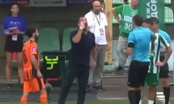 Arda Turan hakemle tartışmada sinirlerine hakim olamadı