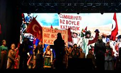 Ankara’da 30 Ağustos AOÇ’de tiyatro gösterisi ve Canozan konseriyle kutlandı
