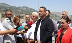CHP'li Ali Mahir Başarır, Muhittin Böcek'i cezaevinde ziyaret etti