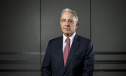 Kolombiya’da eski Cumhurbaşkanı Uribe’ye hapis cezası