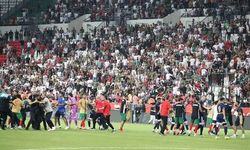 Amed-Erzurum maçında futbolcular ve teknik ekip birbirine girdi
