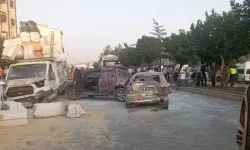 Bitlis'te freni boşalan TIR, 10 araca çarptı