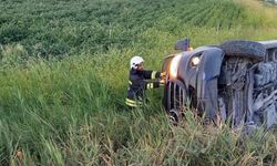 Diyarbakır'da tur minibüsü devrildi; 1'i bebek 7 yaralı