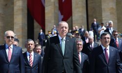 Erdoğan ve devlet erkanı Anıtkabir’de: ‘Müstevli emeller taşıyanlar sinsi hesap peşinde’