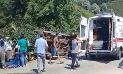 Fındık işçilerinin taşındığı römork devrildi; 7 yaralı