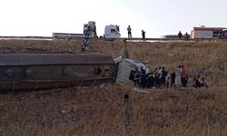 Gaziantep’te devrilen tankerin şoförü yaralandı