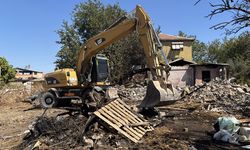 İzmir'de baraka yangını: 34 küçükbaş hayvan telef oldu