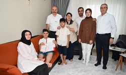 Kanser hastası Yasin, Galatasaraylı futbolcularla tanışmak için yola çıktı