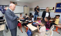 Yenimahalle Belediyesi’nden dar gelirli ailelerin çocuklarına kırtasiye desteği