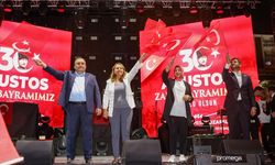 Keçiören’de 30 Ağustos coşkusu zafer yürüyüşü ve Ceza konseriyle zirveye ulaştı