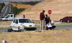 Malatya'da otomobiller çarpıştı: 1 ölü 4 yaralı