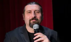 Mesut Süre kimdir?