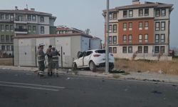 Otomobil ile motosiklet çarpıştı: 1 ölü, 3 yaralı