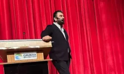 Volkan Uçak kimdir?