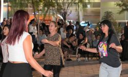 Keçiören’de Ahmet Mergen Parkı'ndaki konserde halk müziği coşkusu yaşandı