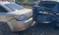 Zonguldak'ta zincirleme trafik kazasında 5 araç birbirine girdi