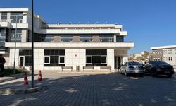 Eski sevgilisini tabancayla öldürüp, 2 kişiyi yaraladıktan sonra intihar etti