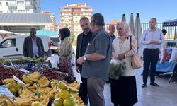 Pursaklar Belediye Başkanı Ertuğrul Çetin'den pazarda denetimi