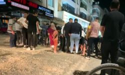 Arkasından yaklaştığı husumetlisini bıçaklayarak öldürdü