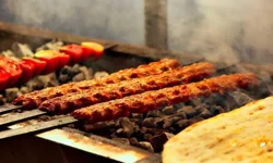 Turiste 91 bin liraya kebap sattı, gözaltına alındı!