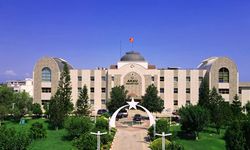CHP'li belediyeden 3 başkan yardımcısı art arda istifa etti