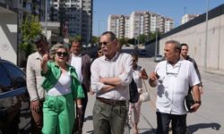 Başkan Beşikcioğlu mahallelerde sorunları yerinde tespit ediyor