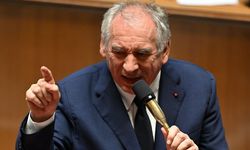 Fransa'da Bayrou hükümeti düştü, Macron son iki yılda 5. başbakanı atayacak