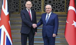 Bakan Güler, İngiliz mevkidaşı Healey ile görüştü