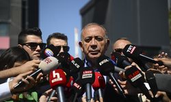 Gürsel Tekin'den gazetecilere: 'Türkiye'nin gerçek gündemiyle meşgul olun'
