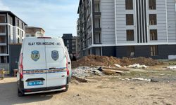 İnşaatta boya yapan işçi, düşerek hayatını kaybetti