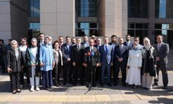 AK Parti'den Özgür Özel hakkında suç duyurusu