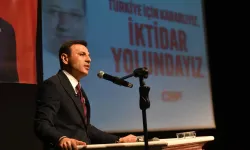 CHP İstanbul kongresi iptal edildi; Özgür Çelik’in yerine eski CHP’li kayyum olarak atandı