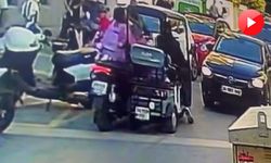 Kadıköy'de tokat attığı kadın bayıldı; çevredekilere bıçak çekti