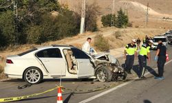 Konya'da 2 otomobil çarpıştı; ikizler öldü, 5 yaralı