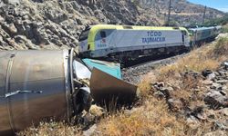 Malatya'da iki yük treni çarpıştı: 1 yaralı